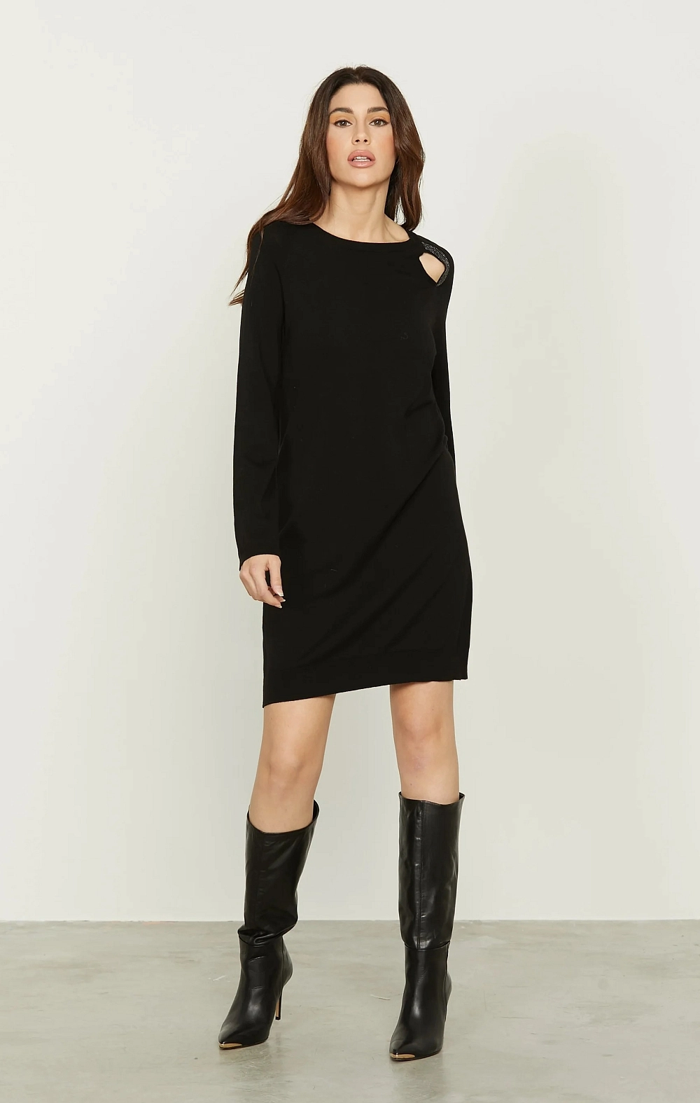 ANTIGONE VESTIDO NEGRO PUNTO BRILLO HOMBRO
