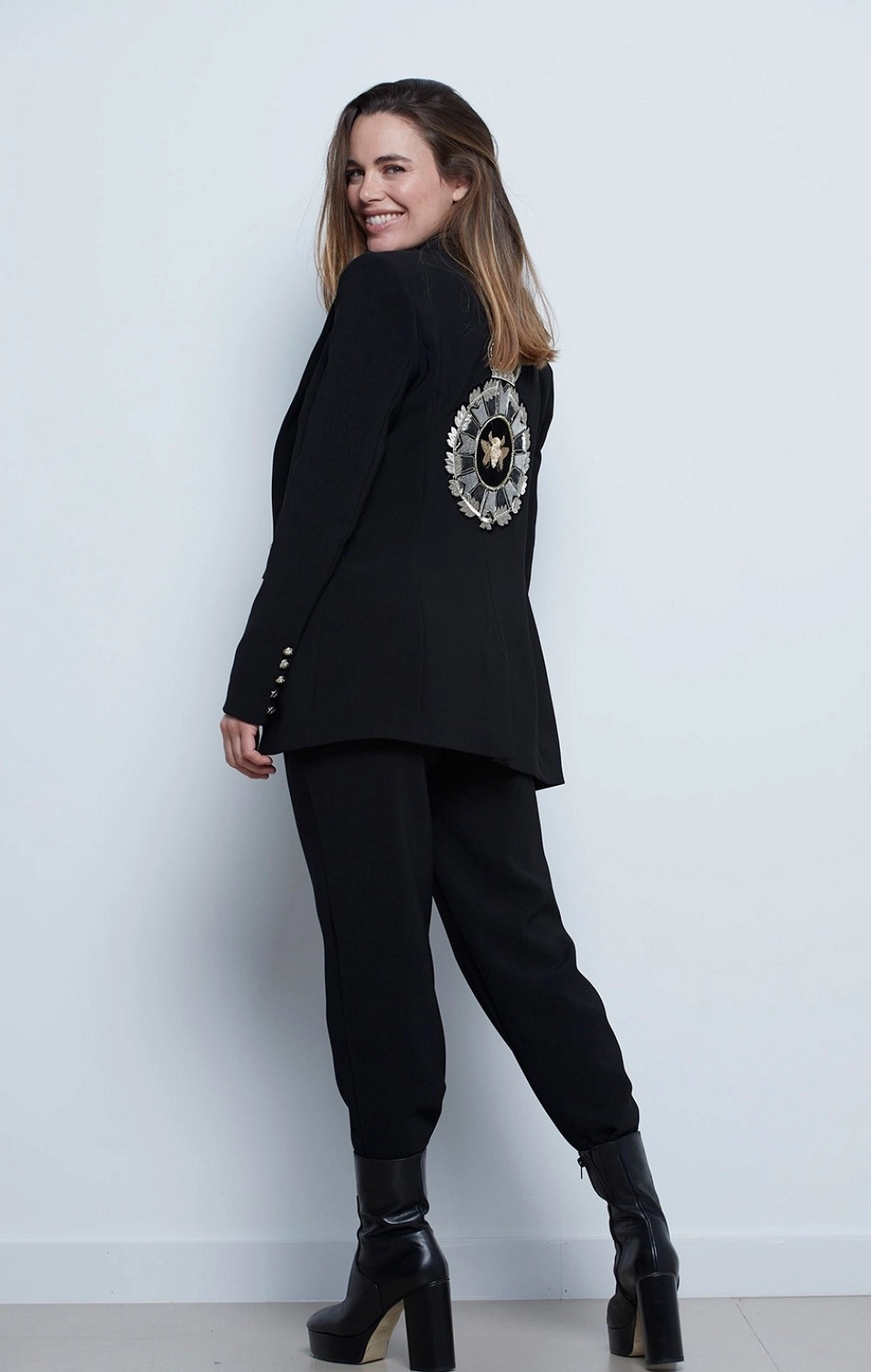 BLAZER ENTALLADA EBRO NEGRO MANGATA