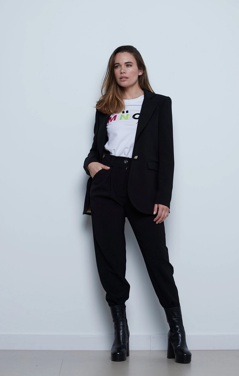 BLAZER ENTALLADA EBRO NEGRO MANGATA