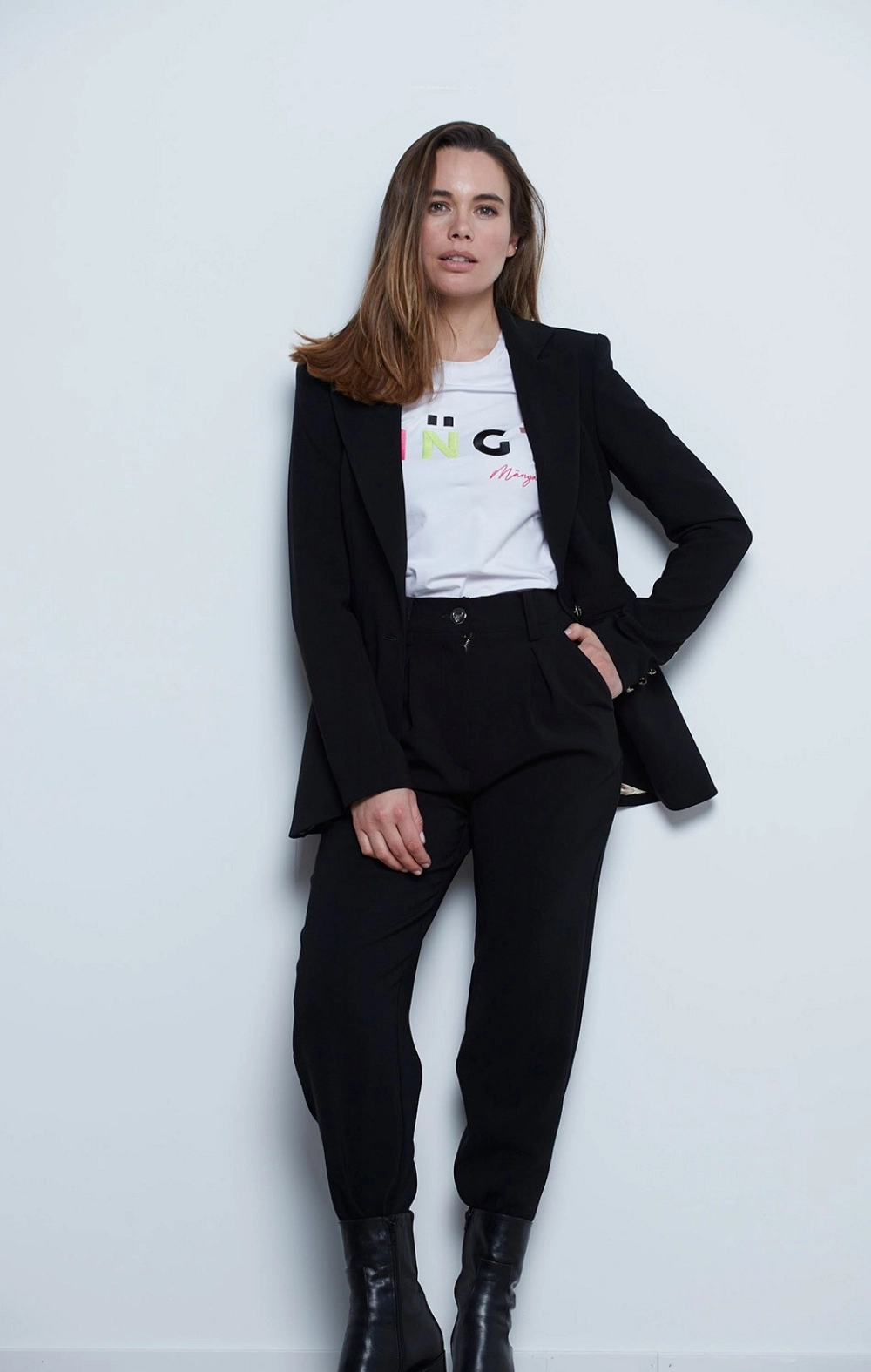BLAZER ENTALLADA EBRO NEGRO MANGATA