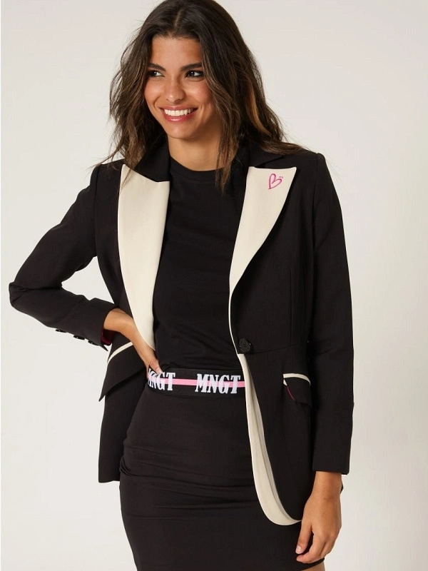 BLAZER NEGRA CON SOLAPA CONTRASTE OFF WHITE MANGATA