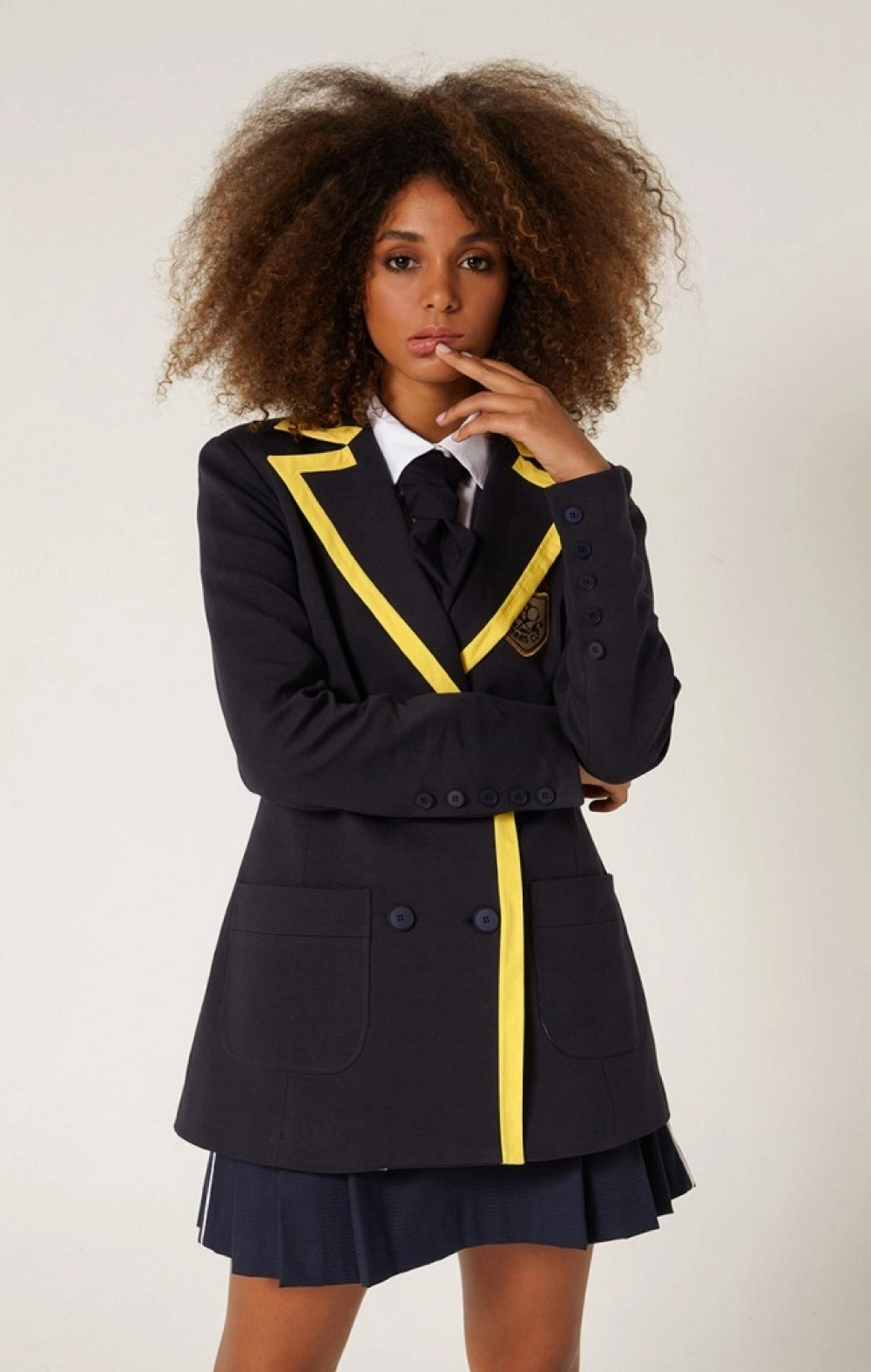 BLAZER PUNTO MARINO CONTRASTE AMARILLO BORDADO M PARCHE TENNIS