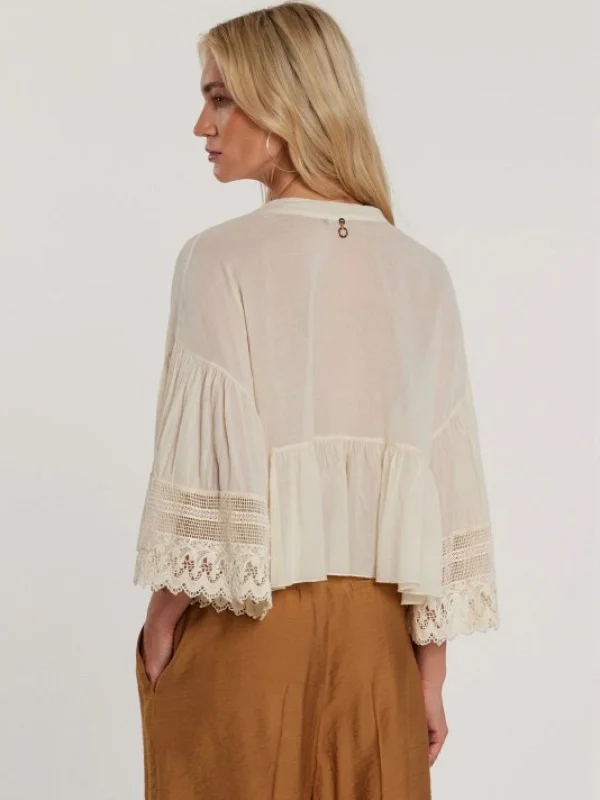 BLUSA CROCHE MANGA ACAMPANADA TRES CUARTOS