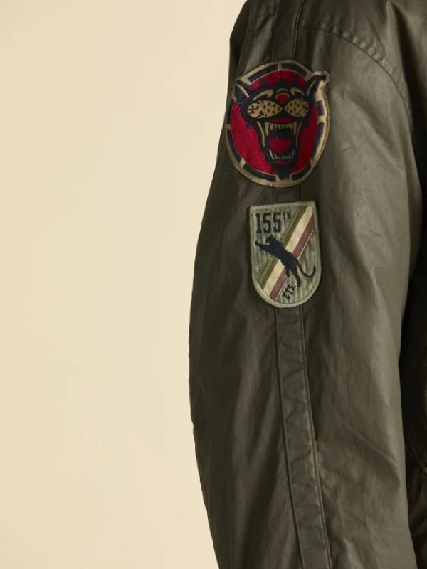 BOMBER PARCHES OVER