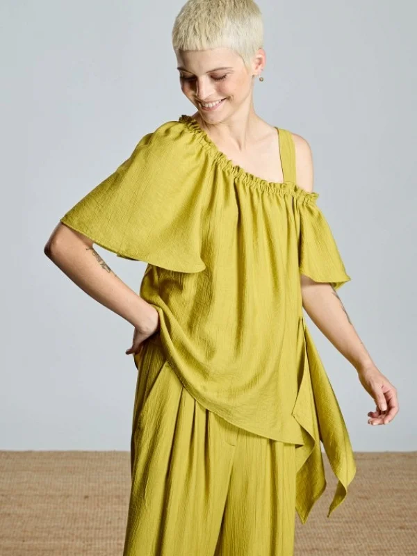 CAMISA ASIMETRICA UNA MANGA