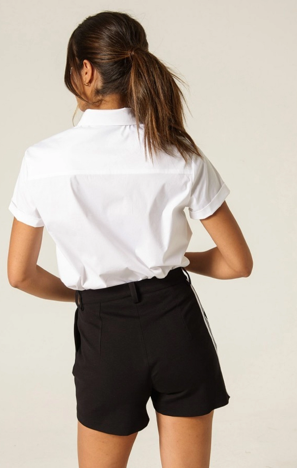 CAMISA M/C POPELIN BLANCA BOLSILLOS MNGT