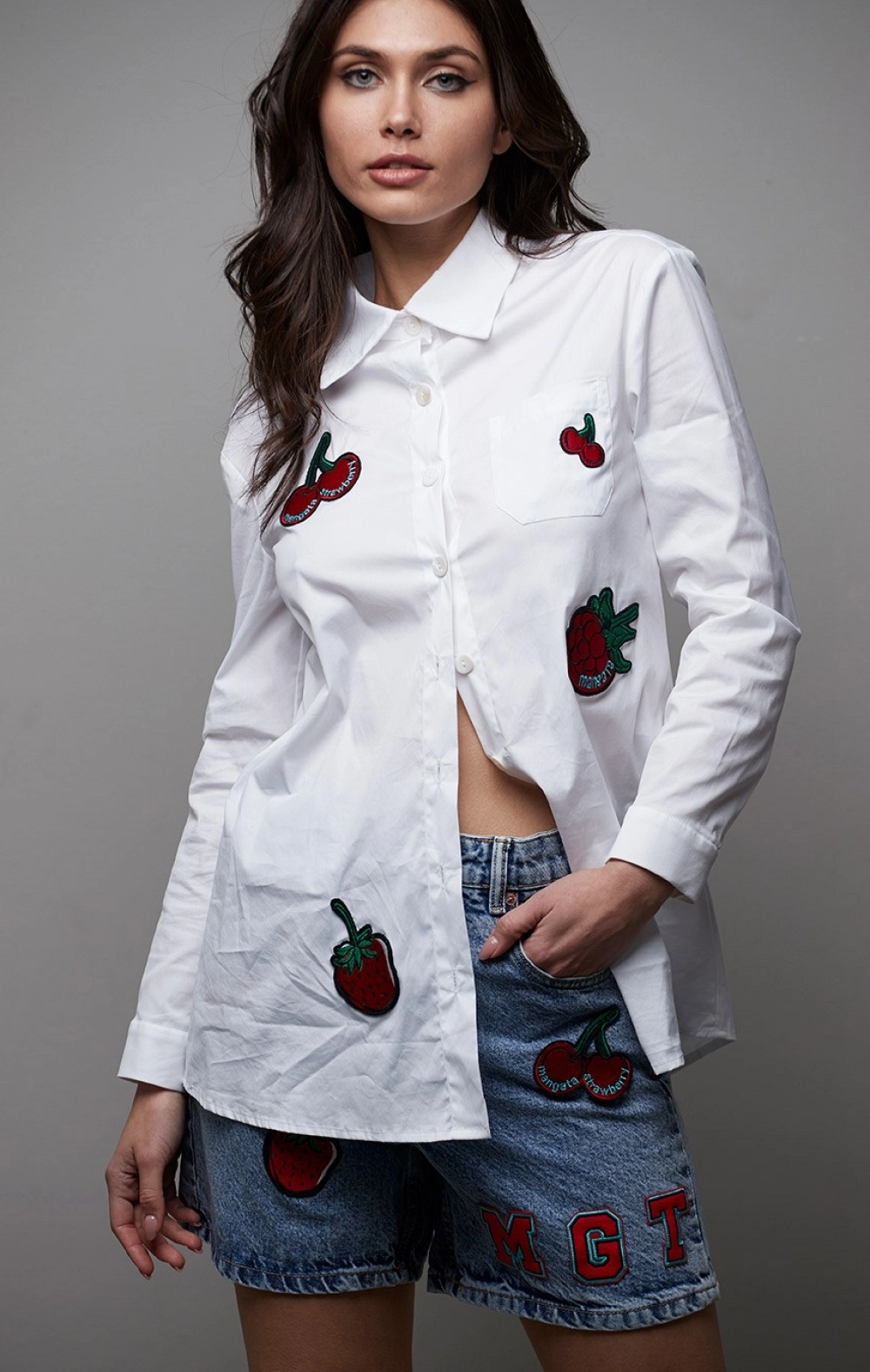 CAMISA OVER SIZE PARCHE MANGATA