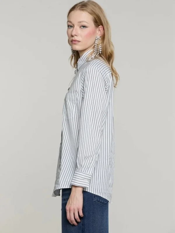 CAMISA RAYAS BOTONES BRILLOS
