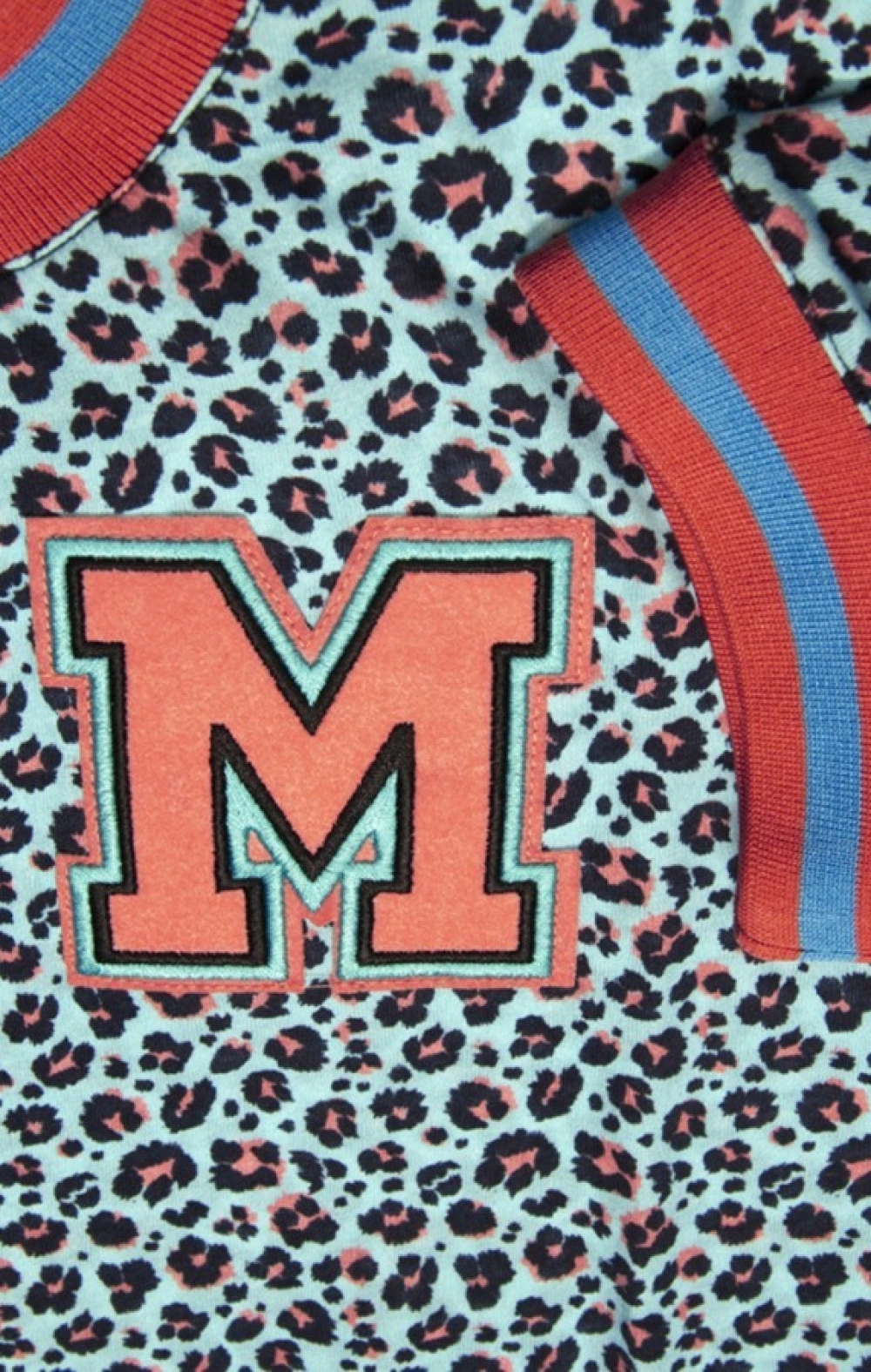 CAMISETA M/C CONTRAST PRINT LEOPARDO MANGATA