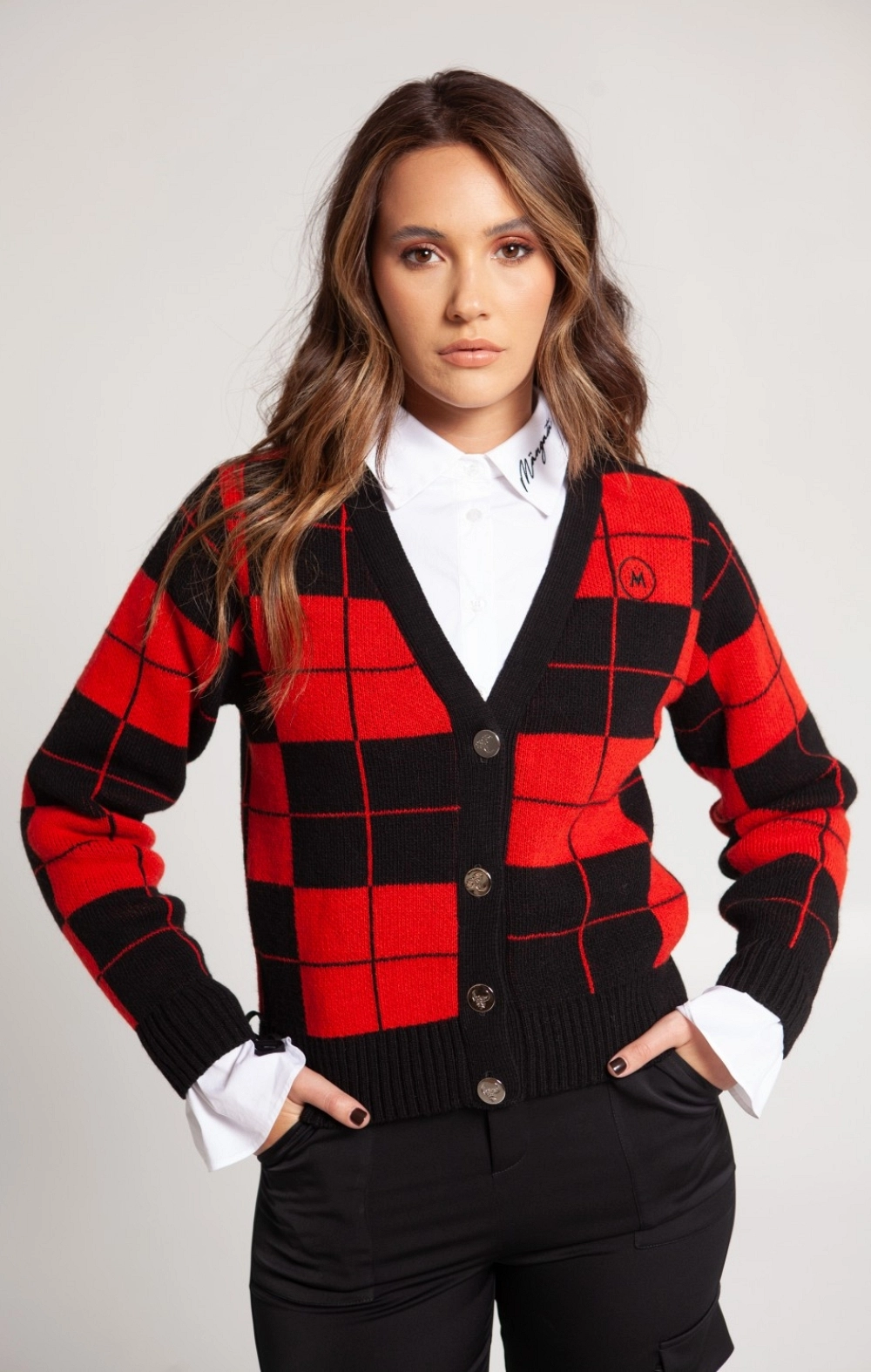 CHAQUETA CORTA PUNTO CUADROS ROJA BORDADO M MANGATA