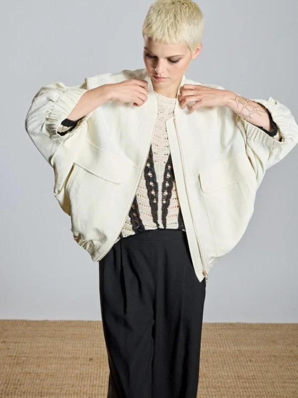 CHAQUETA FLUIDA MANGA TRES CUARTOS CREMALLERA