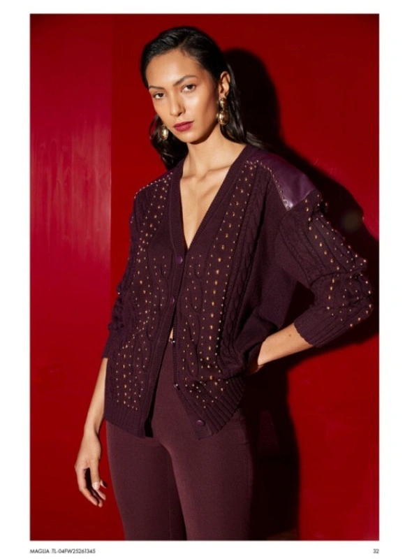 CHAQUETA PUNTO GRUESO TACHAS