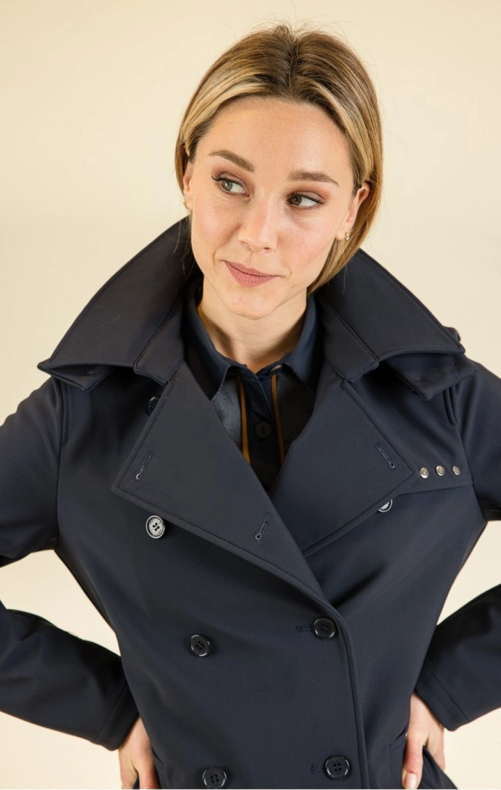 GABARDINA CAPUCHA HBT