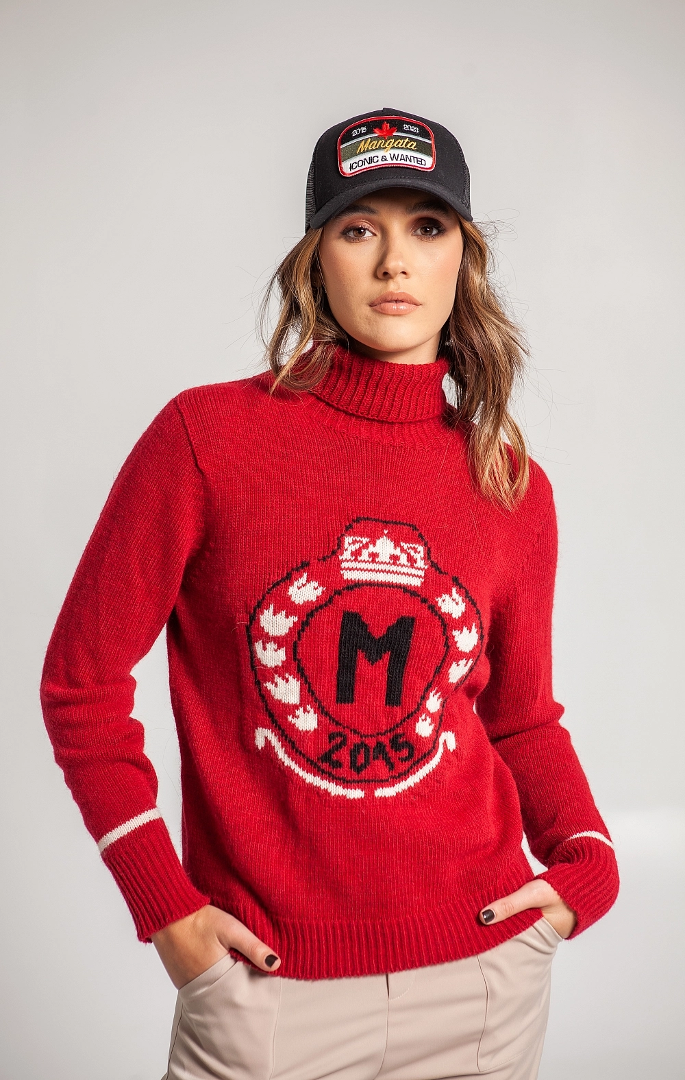 JERSEY CUELLO ALTO ROJO ESCUDO