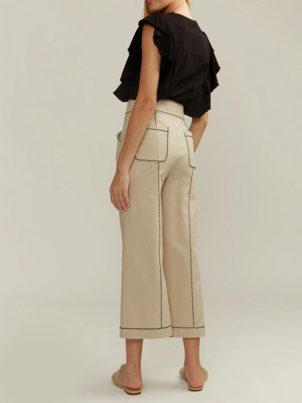 PANTALÓN BEIGE PESPUNTE NEGRO