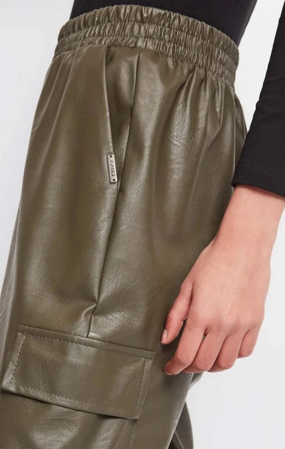 PANTALON CARGO POLIPIEL VERDE