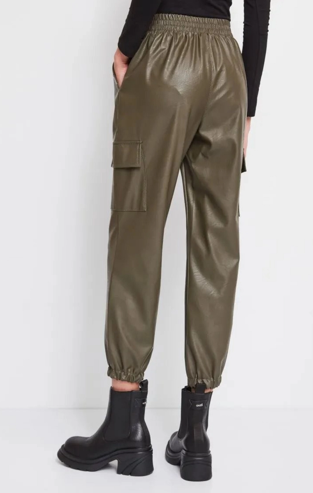 PANTALON CARGO POLIPIEL VERDE