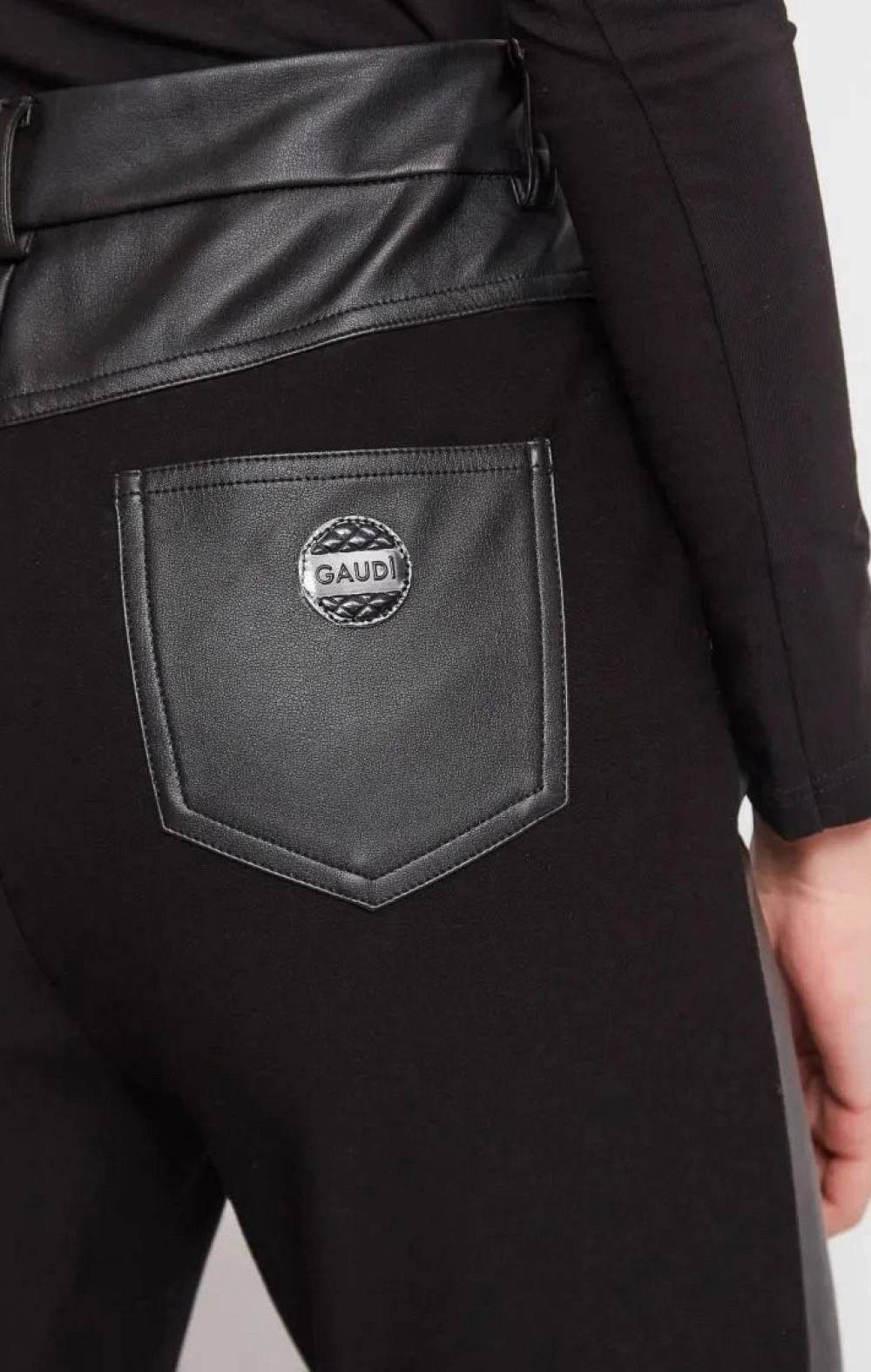 PANTALON PARTE DELANTERA POLIPIEL