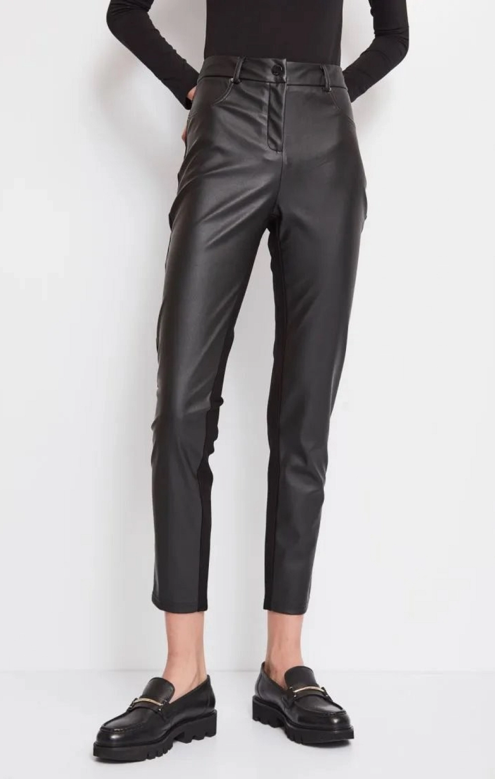 PANTALON PARTE DELANTERA POLIPIEL