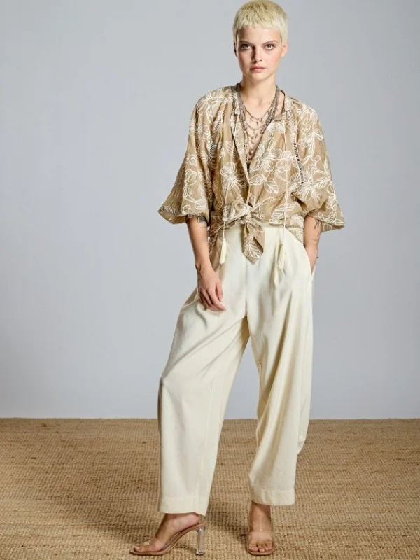 PANTALON PINZAS CORTO