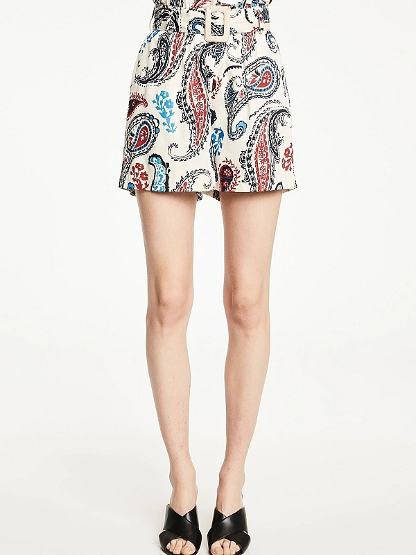 SHORT CON ESTAMPADO CORAL