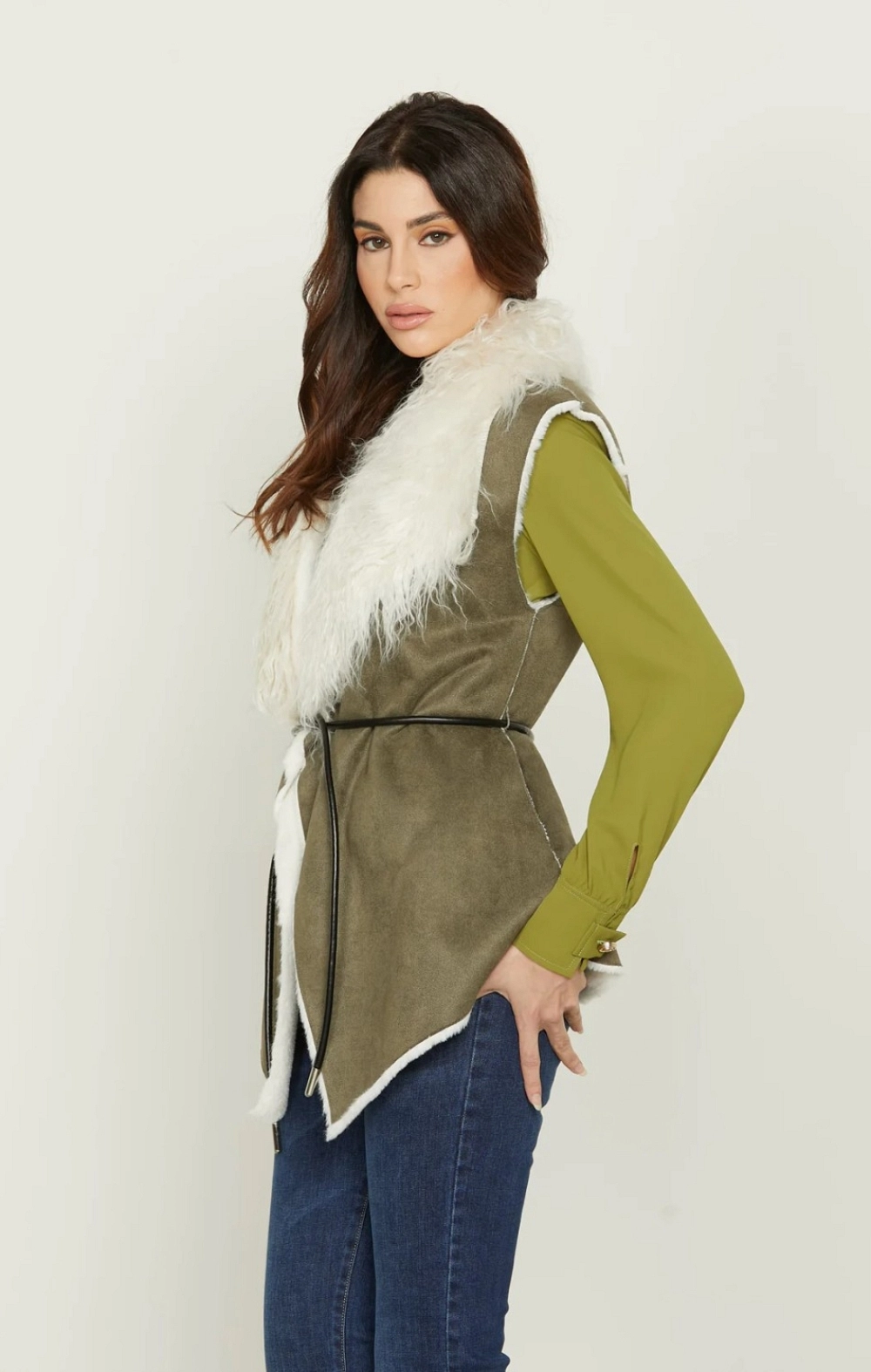 SMANIKA CHALECO PELO VERDE