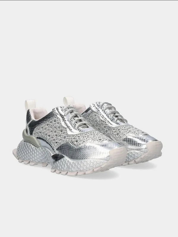 SNEAKER PLATA