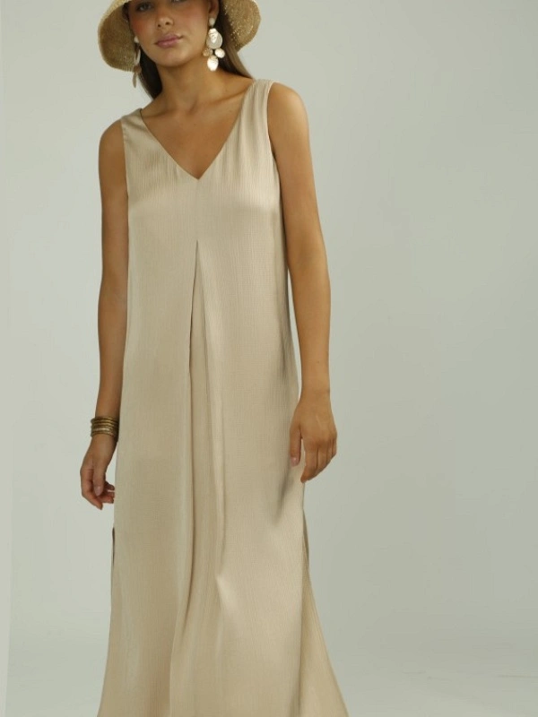 VESTIDO BEIGE LARGO TIRANTES AC