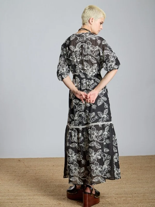 VESTIDO LARGO BORDADOS