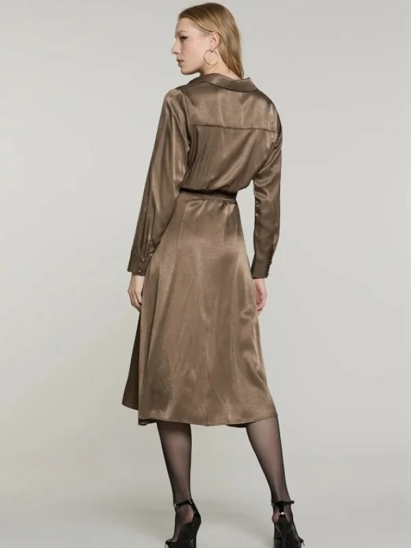 VESTIDO MIDI CAMISERO DE RASO