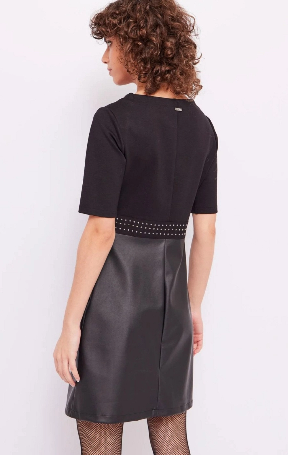 VESTIDO NEGRO MITAD POLIPIEL MITAD TELA