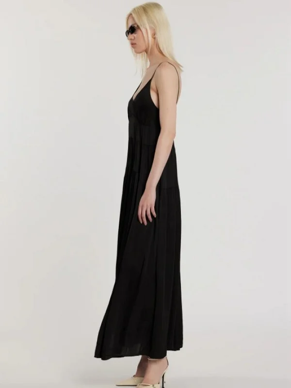 VESTIDO TIRANTES ESCOTE EN V CON VOLANTES