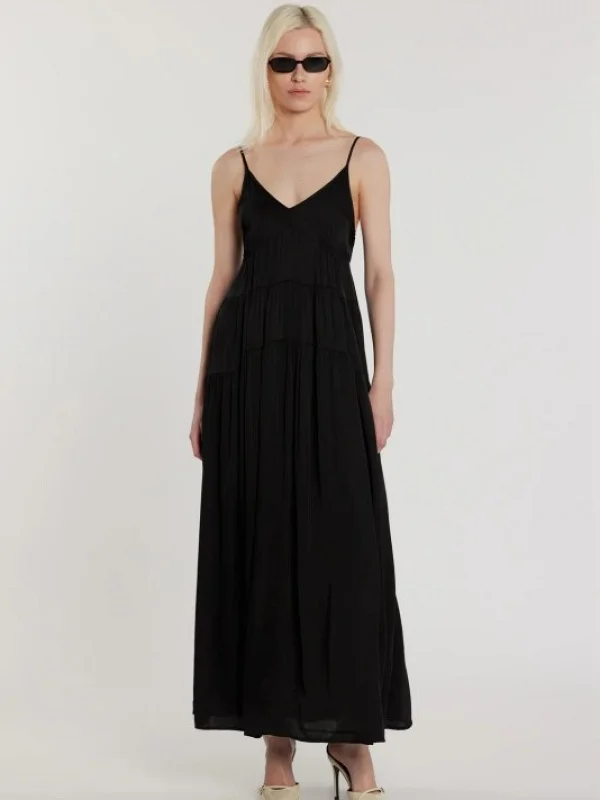 VESTIDO TIRANTES ESCOTE EN V CON VOLANTES