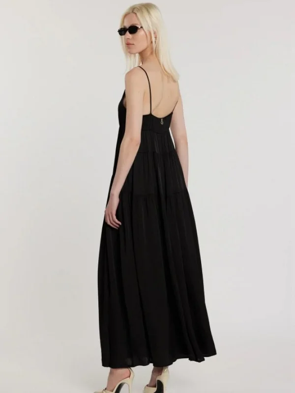VESTIDO TIRANTES ESCOTE EN V CON VOLANTES