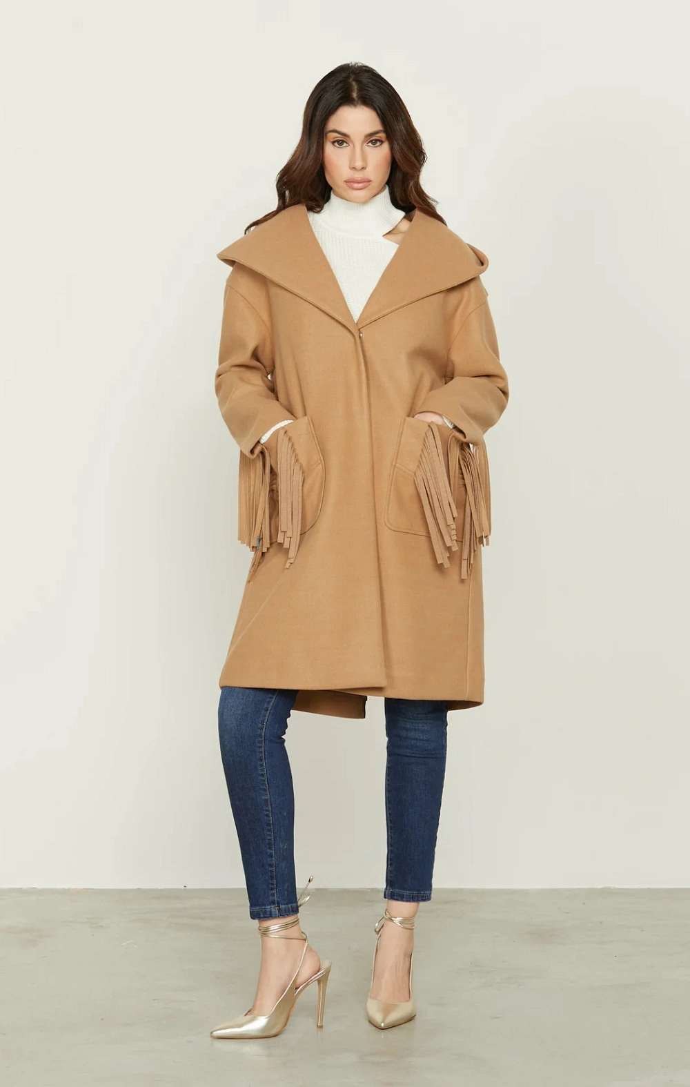 WOWI ABRIGO CAMEL PAÑO FLECOS